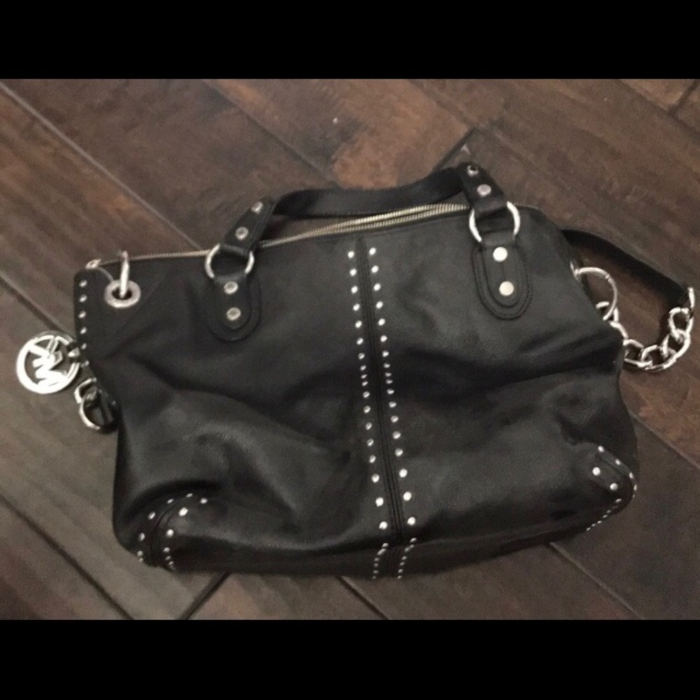 Authentic MICHAEL KORS  leather bag